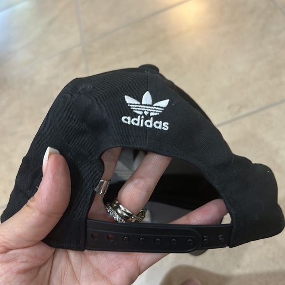 Black Adidas Hat - Picture 4 of 4